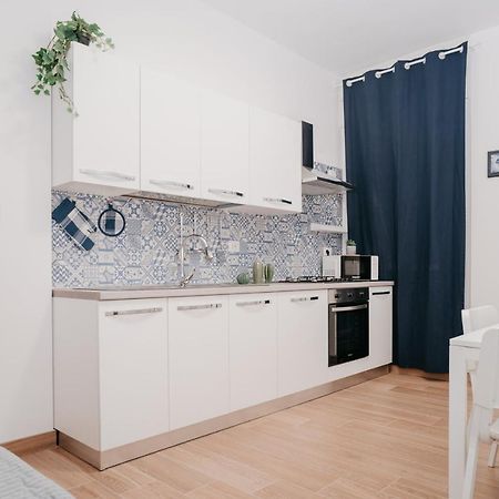 Brombeis Fantastica By Casa Napoletana - Town Center Apartment Naples Luaran gambar