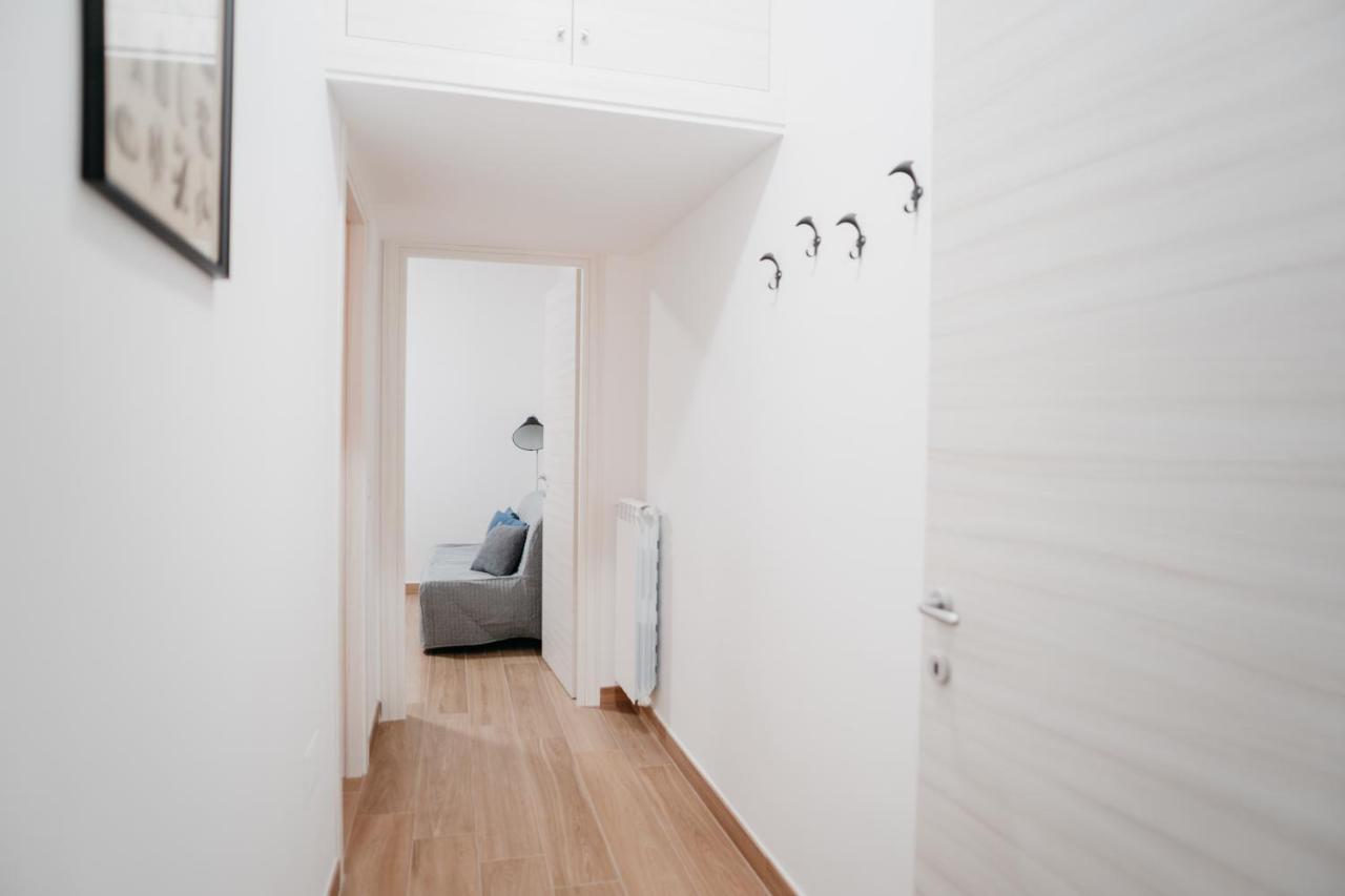 Brombeis Fantastica By Casa Napoletana - Town Center Apartment Naples Luaran gambar
