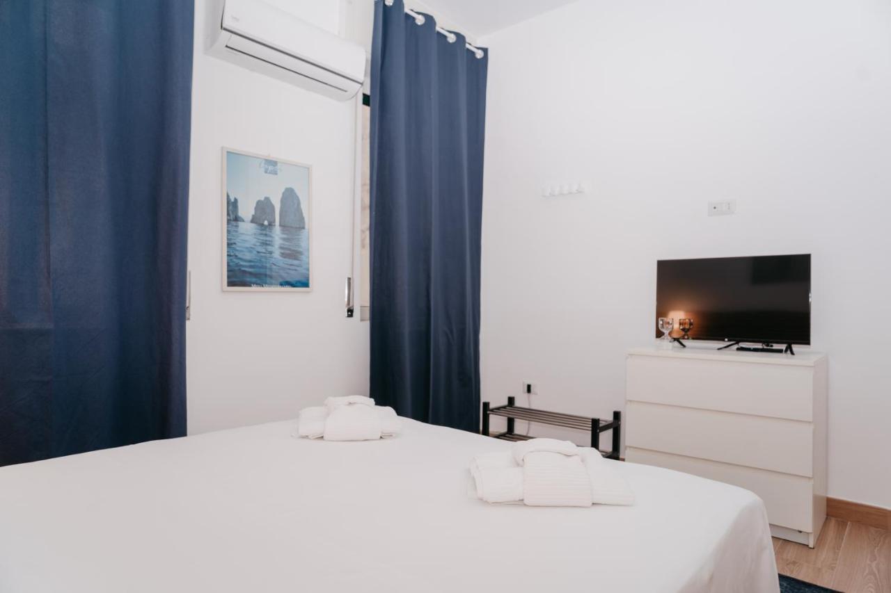 Brombeis Fantastica By Casa Napoletana - Town Center Apartment Naples Luaran gambar