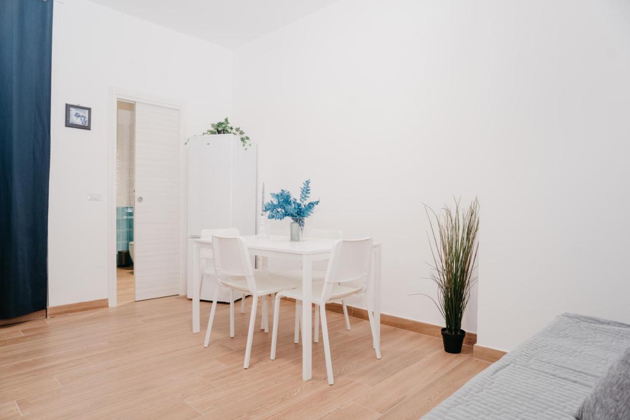 Brombeis Fantastica By Casa Napoletana - Town Center Apartment Naples Luaran gambar